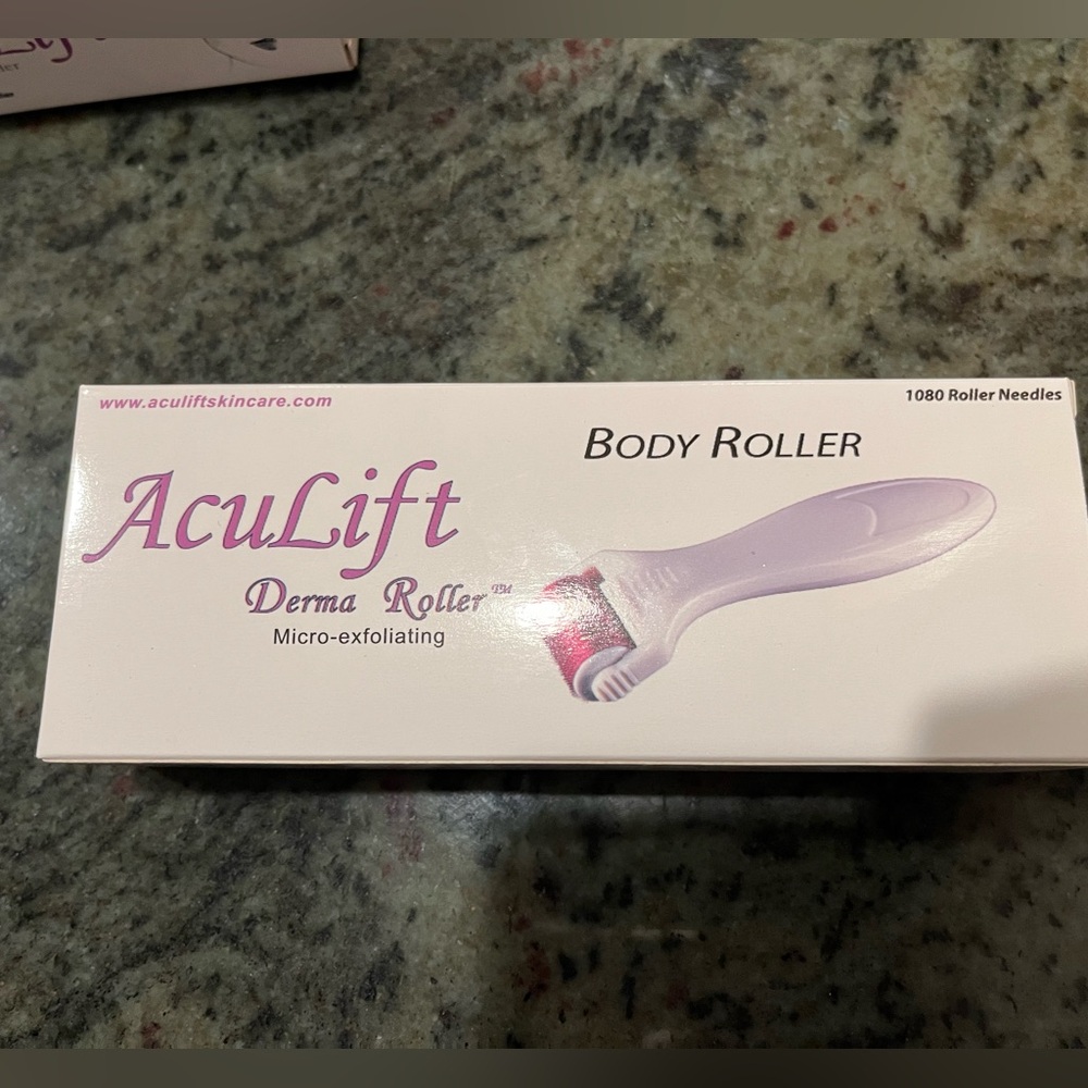 AcuLift Derma Roller: Body Roller